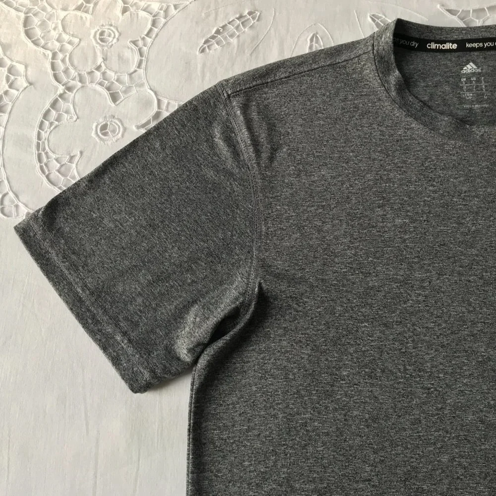 Adidas Gray Performance T-Shirt S Climalite EUC Running Workout Keeps You Dry